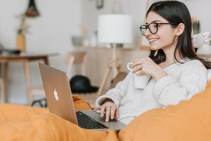 Find Answers At The Cosmetic Surgery Hotline